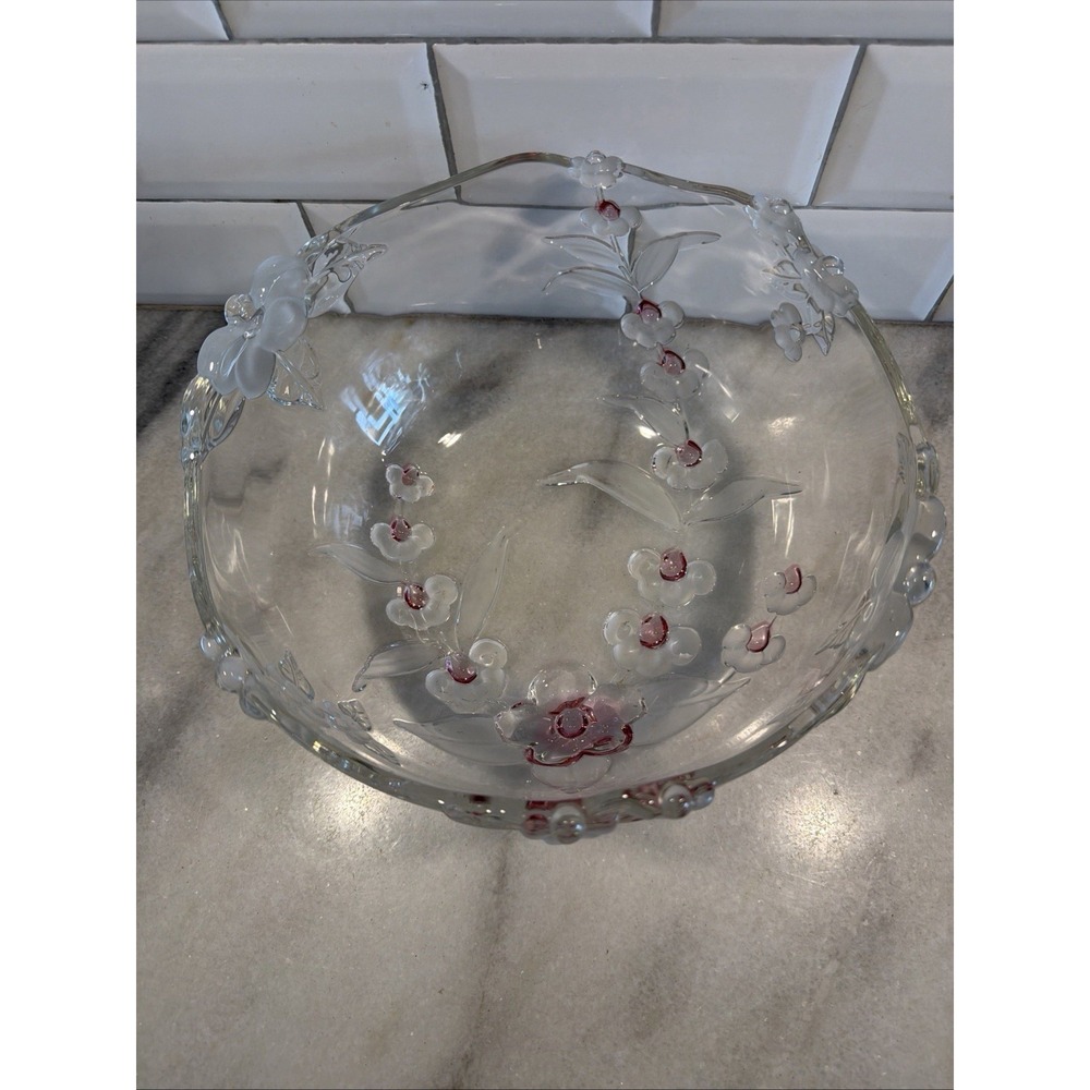 Vintage Mikasa Garmen Walther Toska in Satin Daisy pattern fruit bowl